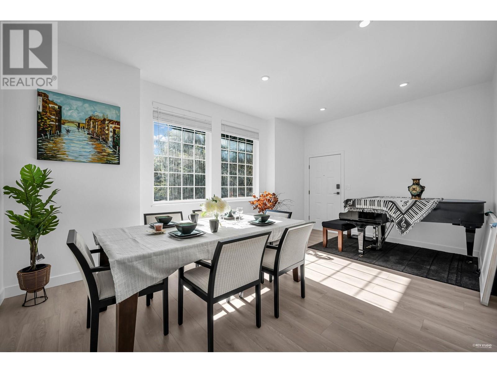 Photo 35 of 292 Mariner Way, Coquitlam BC