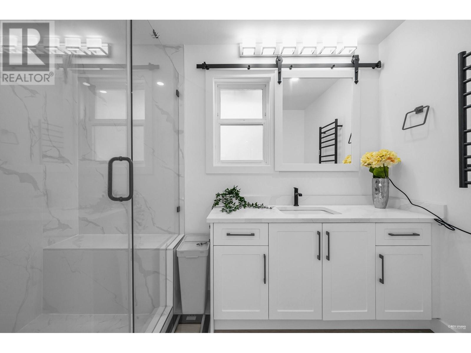 Photo 21 of 292 Mariner Way, Coquitlam BC