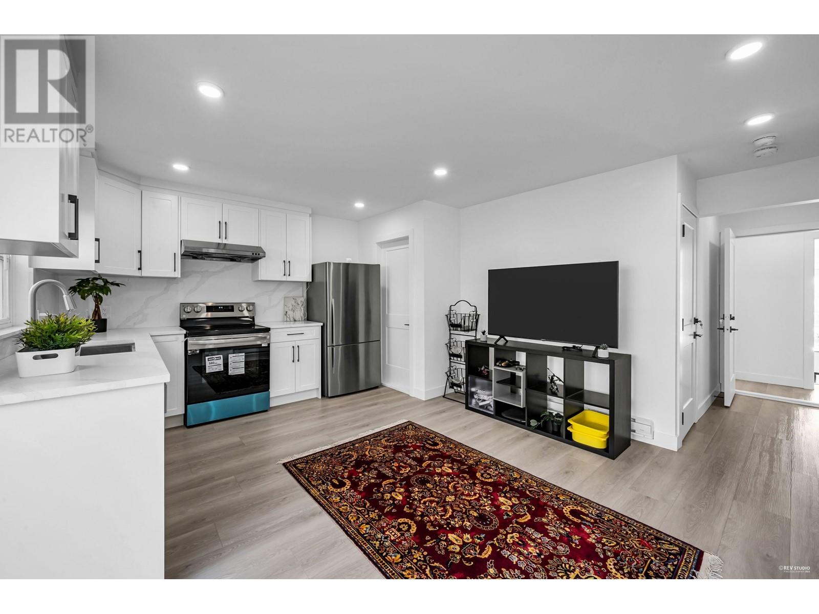 Photo 36 of 292 Mariner Way, Coquitlam BC