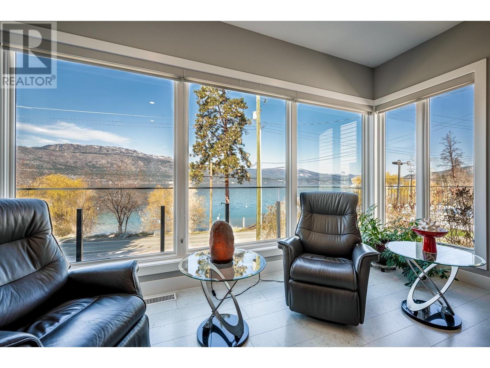 11537 Okanagan Centre Road West, Lake Country