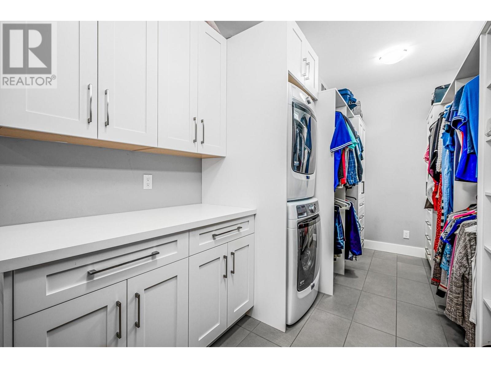 11537 Okanagan Centre Road West, Lake Country