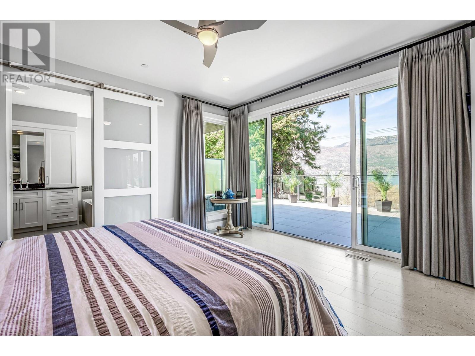 11537 Okanagan Centre Road West, Lake Country