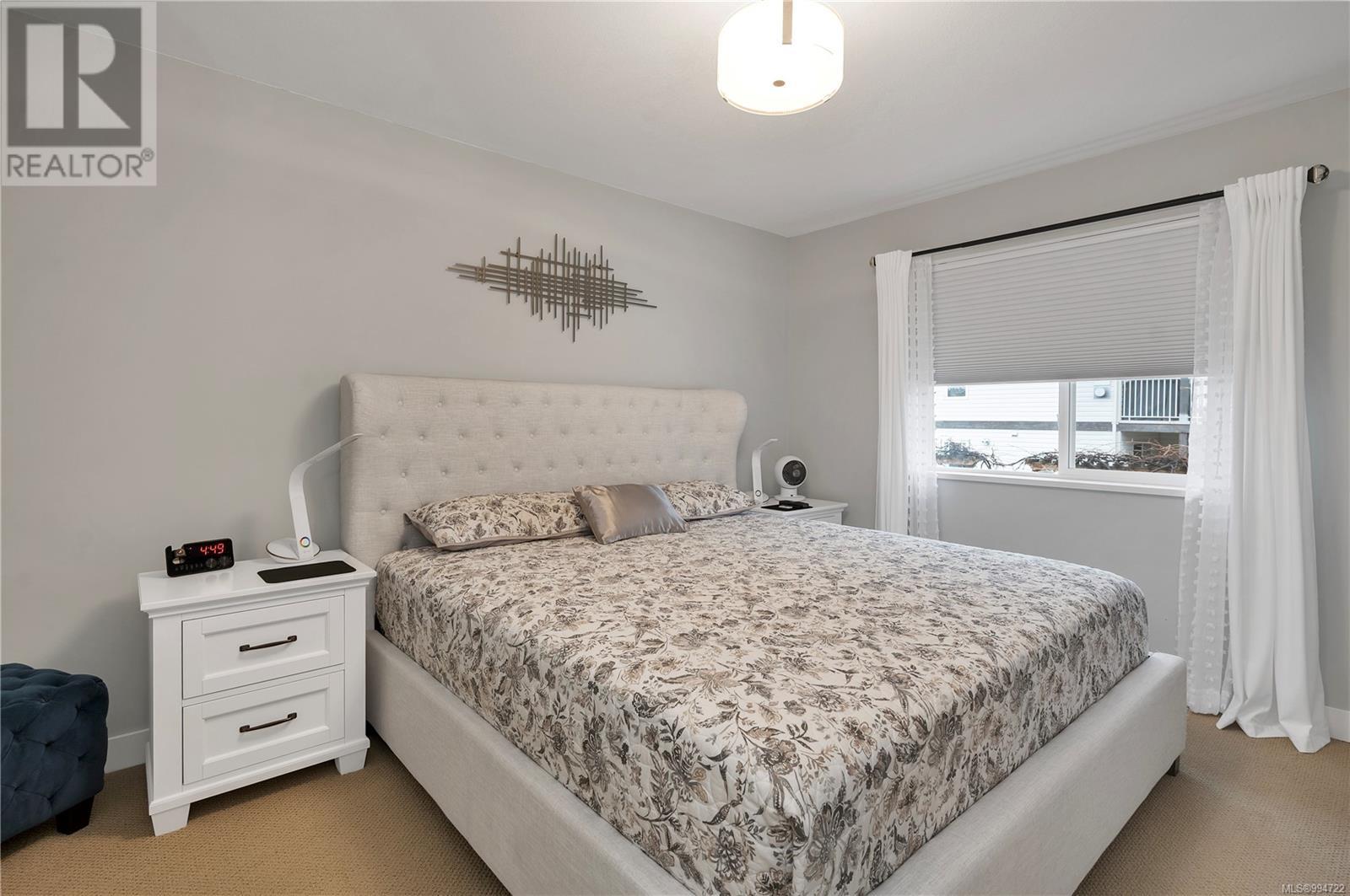 742B Gemsbok Dr, Campbell River