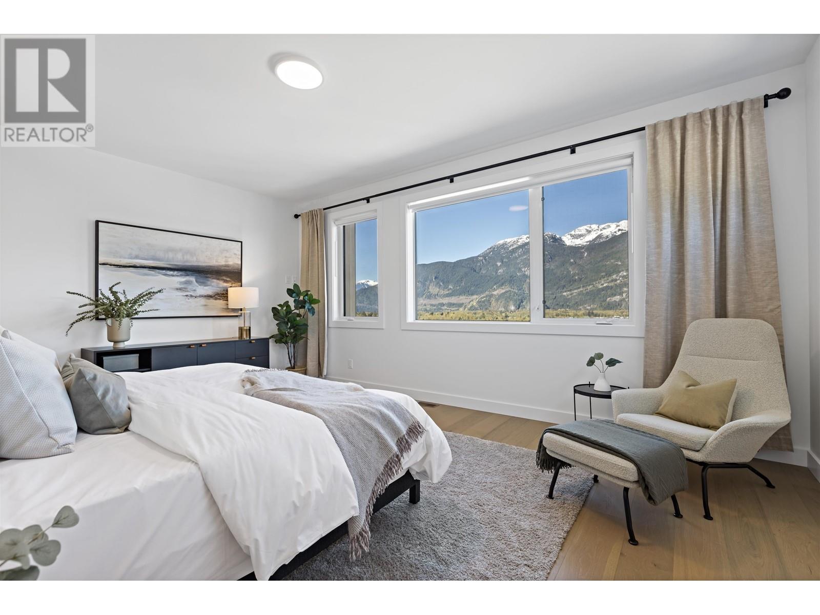 39263 STELLAR DRIVE, Squamish real estate listing R2988587