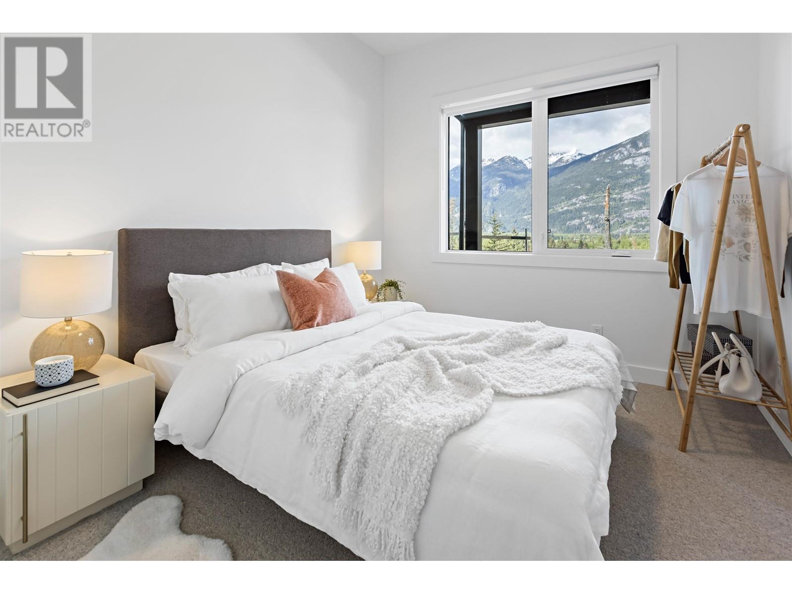 39263 STELLAR DRIVE, Squamish real estate listing R2988587