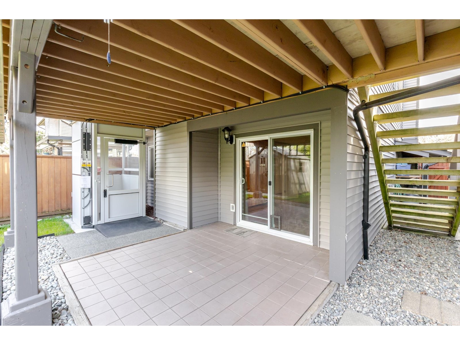 Photo 9 of 240 Davis Crescent, Langley BC
