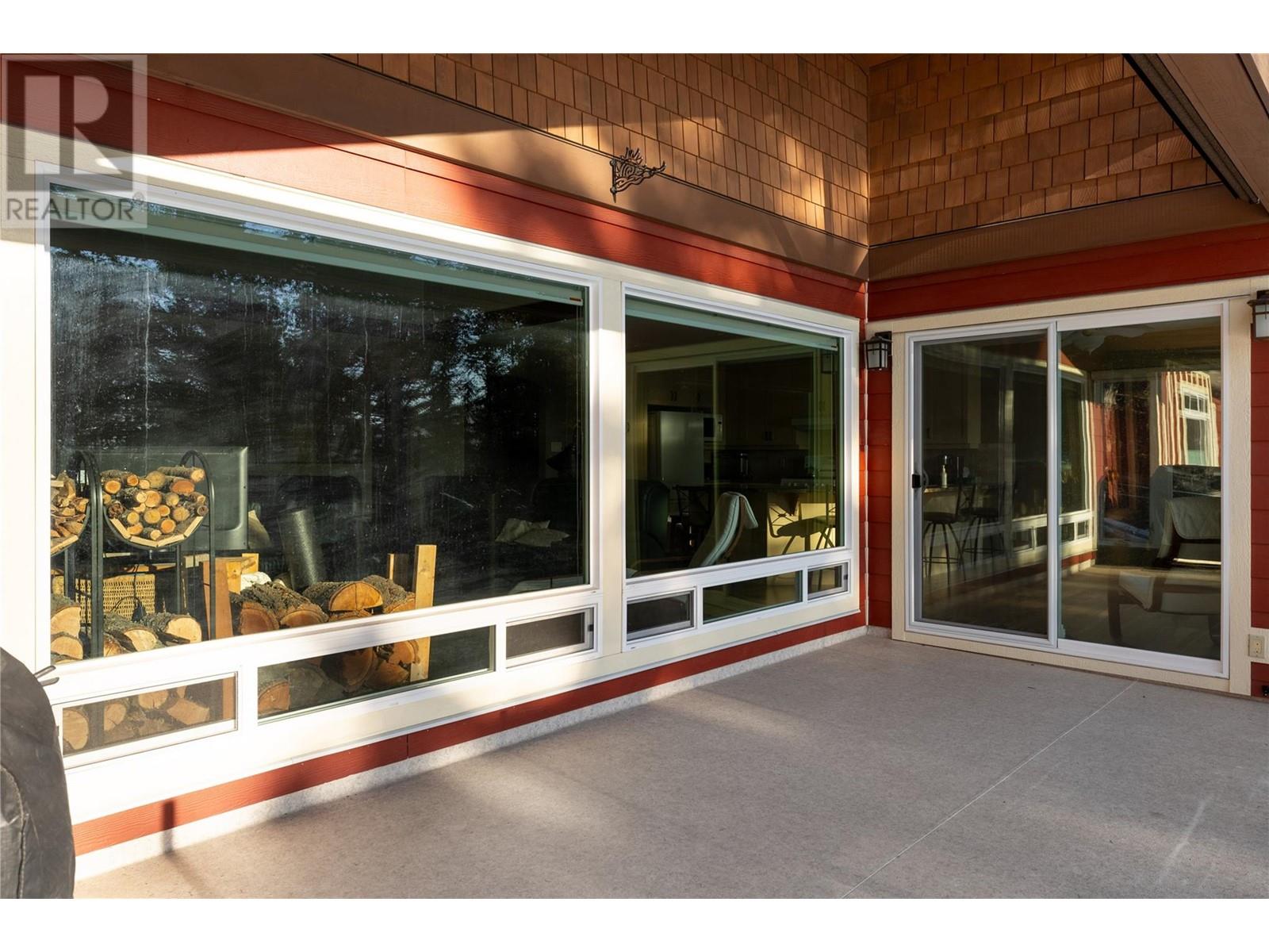  7868 Wallace Road, Vernon