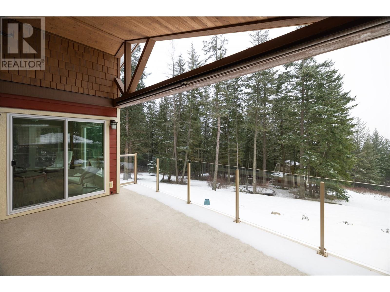  7868 Wallace Road, Vernon