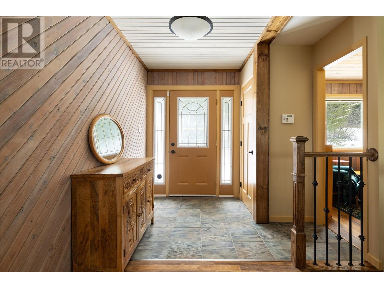  7868 Wallace Road, Vernon