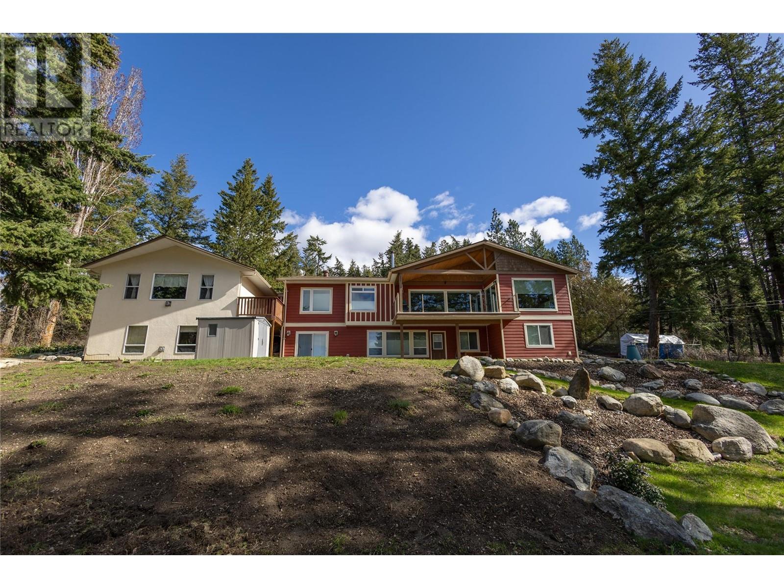  7868 Wallace Road, Vernon