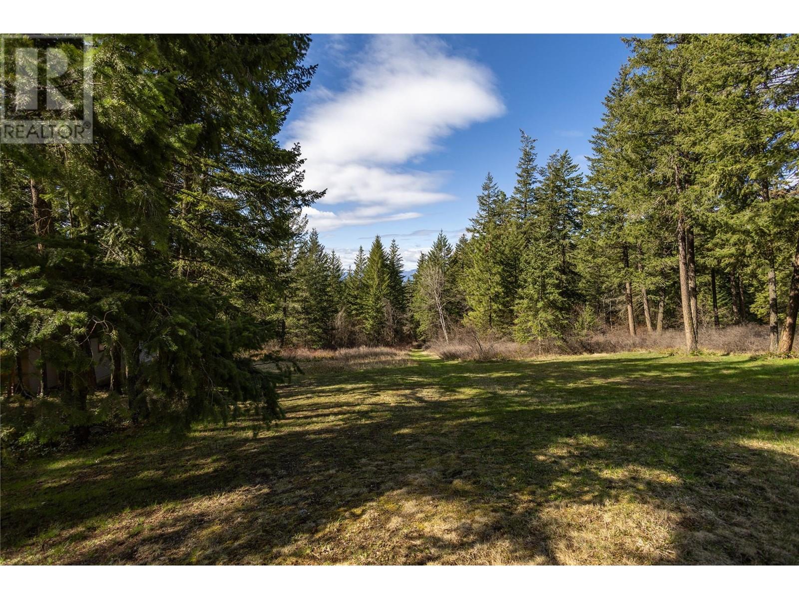  7868 Wallace Road, Vernon