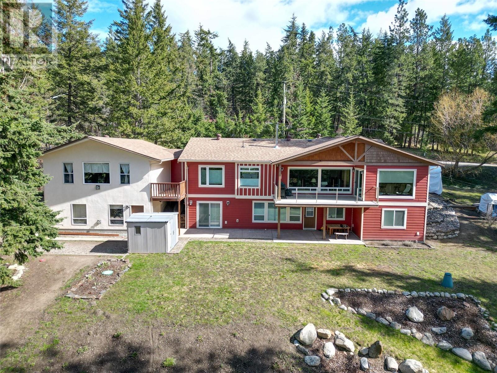 7868 Wallace Road, Vernon