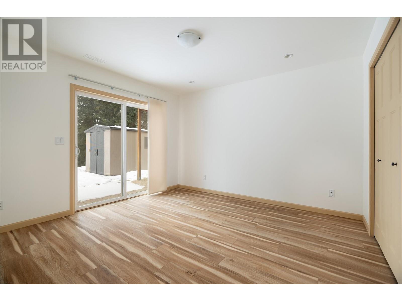  7868 Wallace Road, Vernon