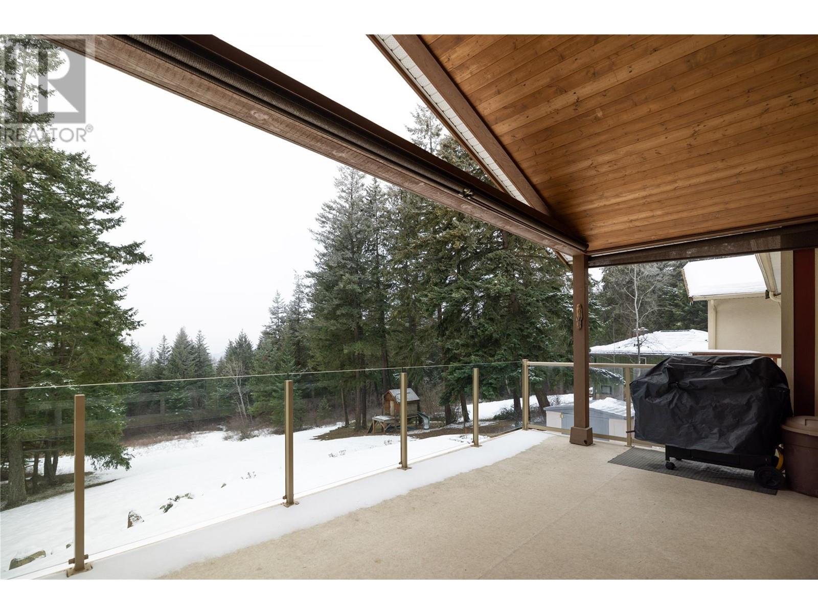  7868 Wallace Road, Vernon