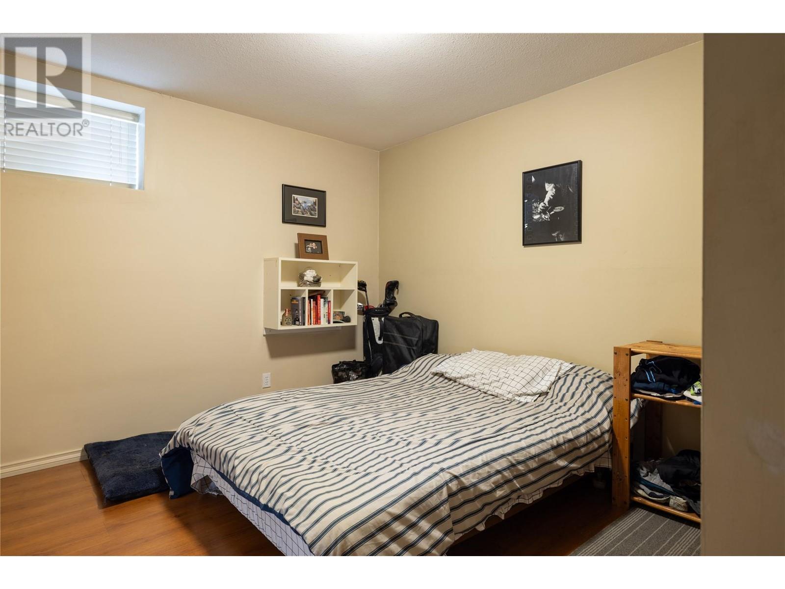  7868 Wallace Road, Vernon