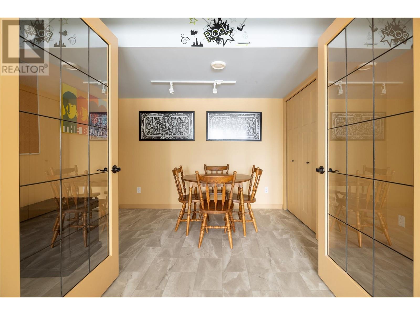  7868 Wallace Road, Vernon