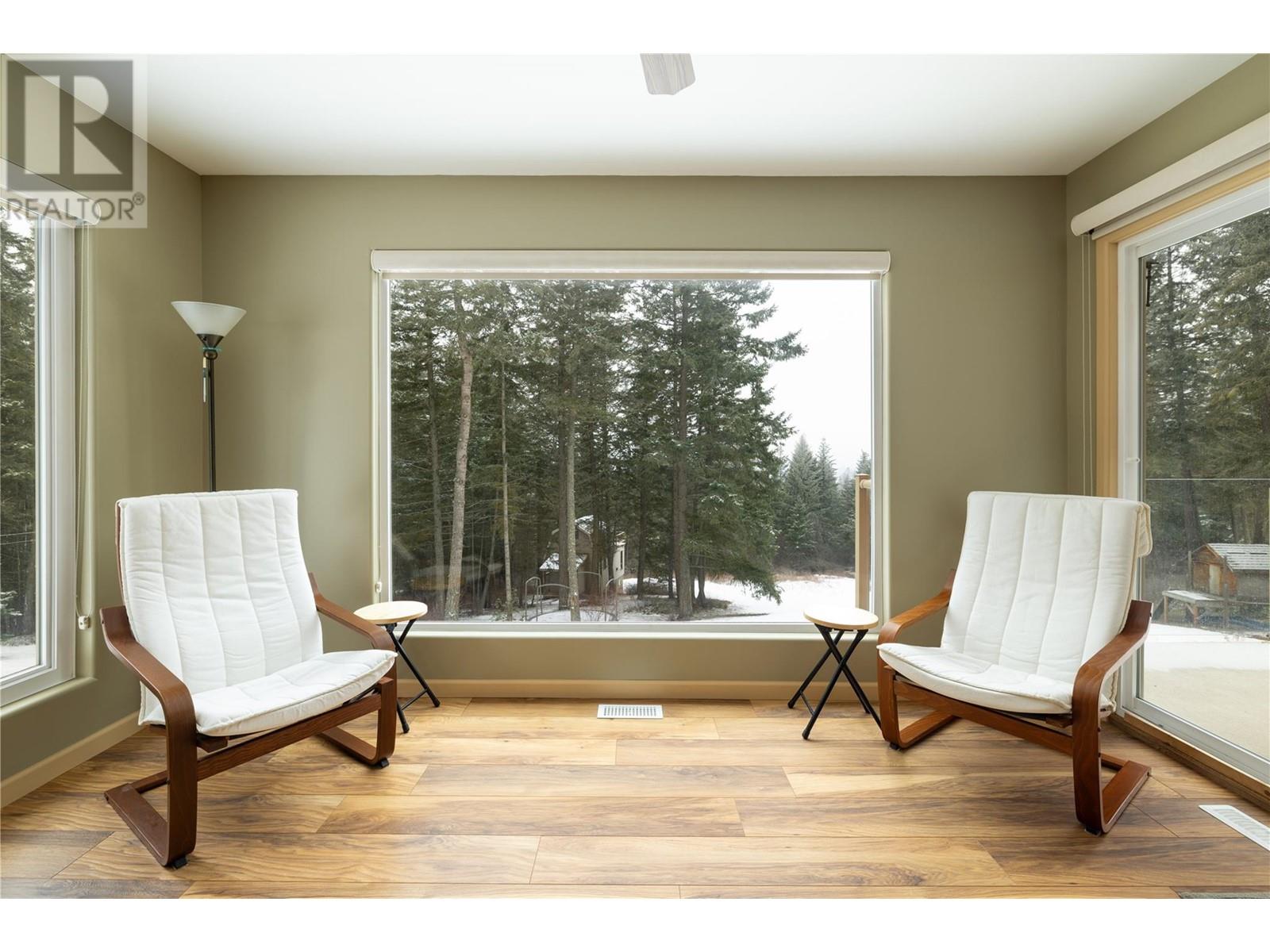  7868 Wallace Road, Vernon