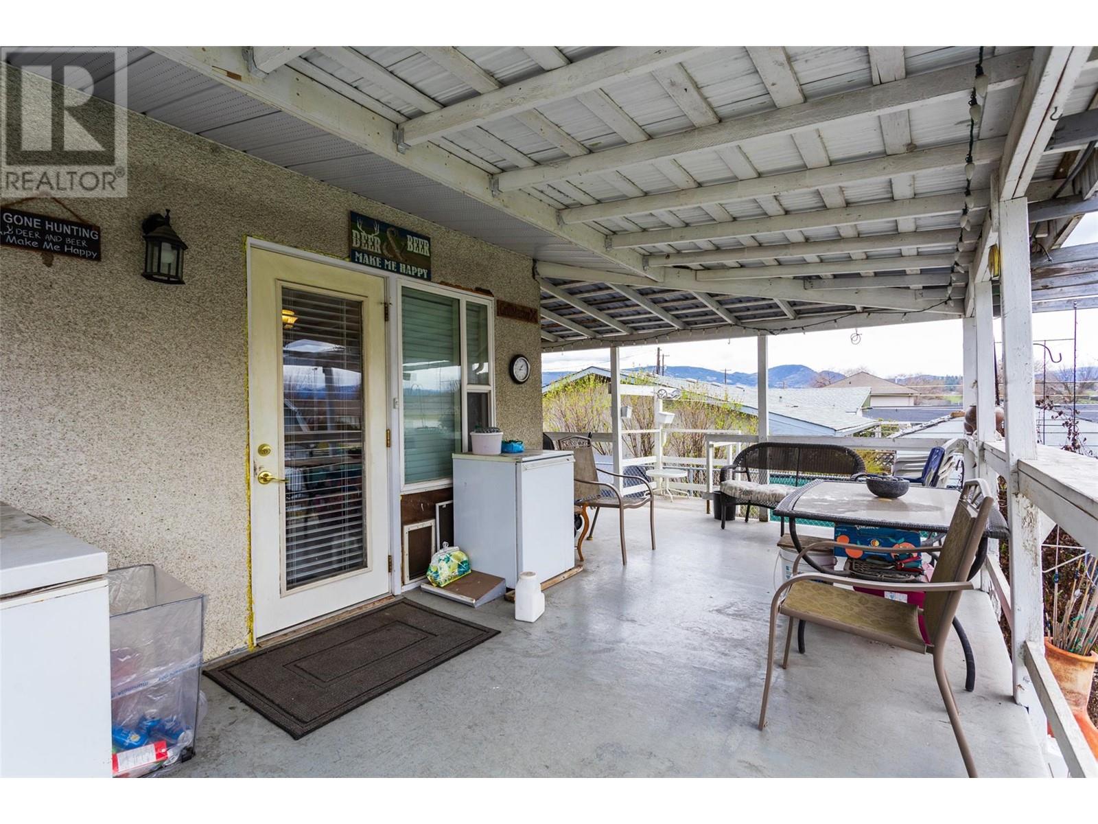  1911 Cross Road, Kelowna