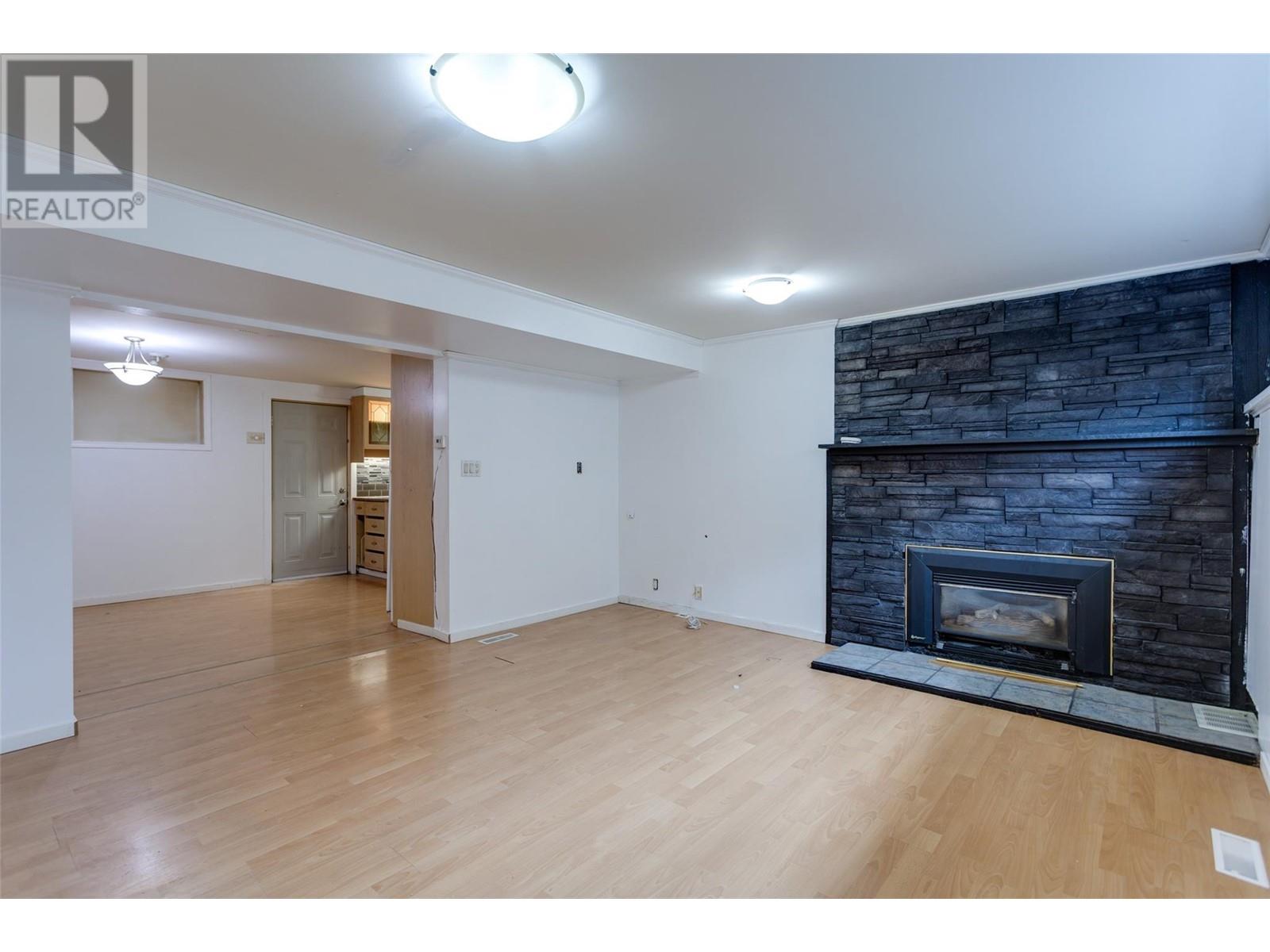  1911 Cross Road, Kelowna