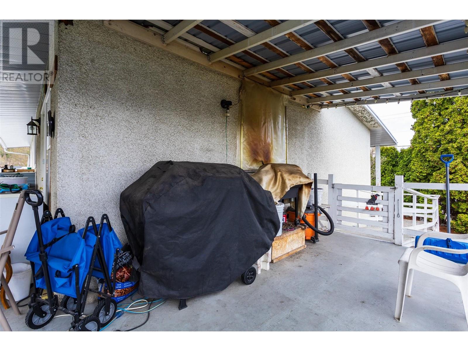  1911 Cross Road, Kelowna
