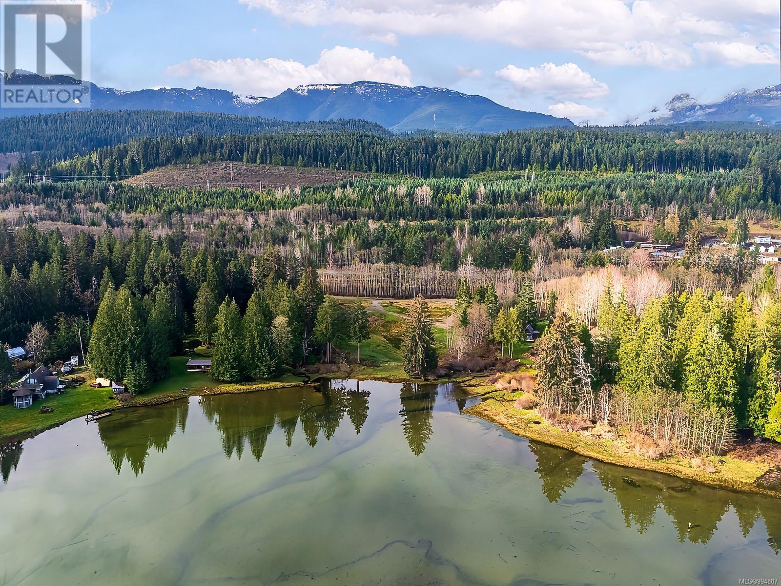 8460 Penny Lane, Fanny Bay