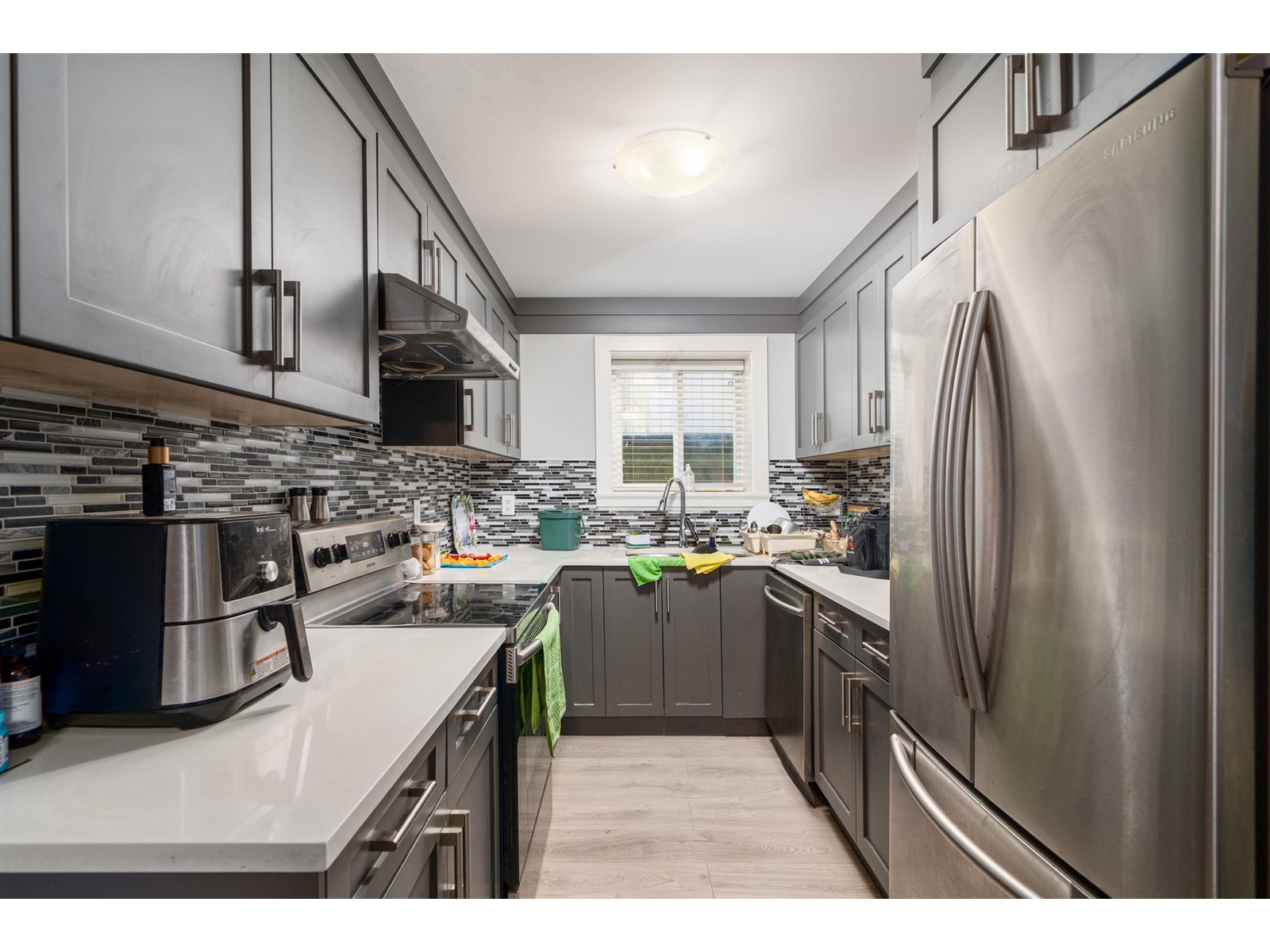 Photo 32 of 15453 76 B Avenue, Surrey BC