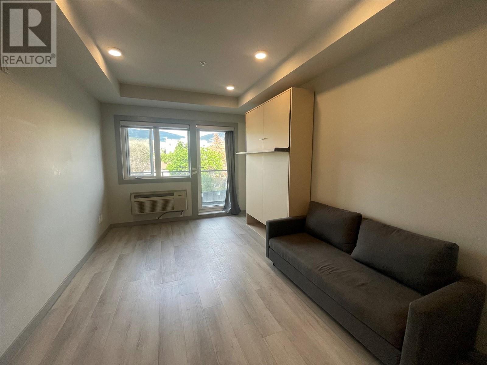 323 345 Dougall Road North, Kelowna