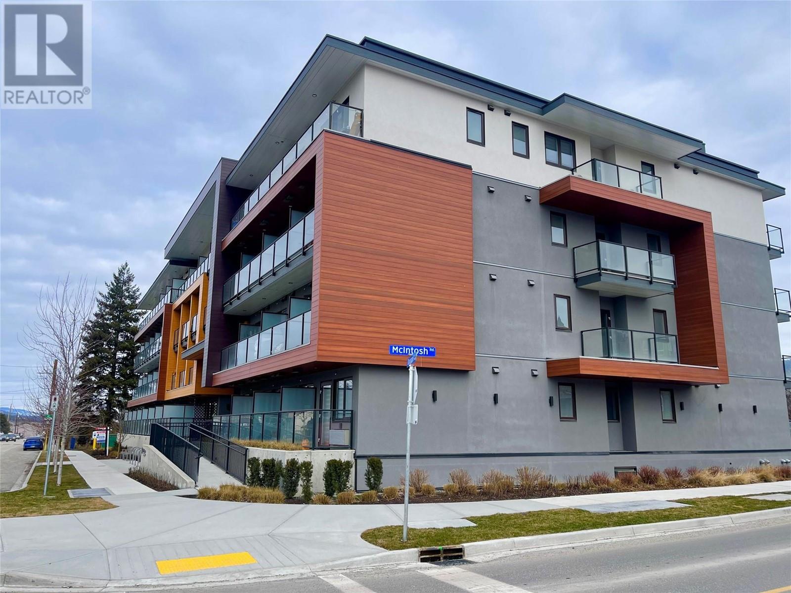 323 345 Dougall Road North, Kelowna