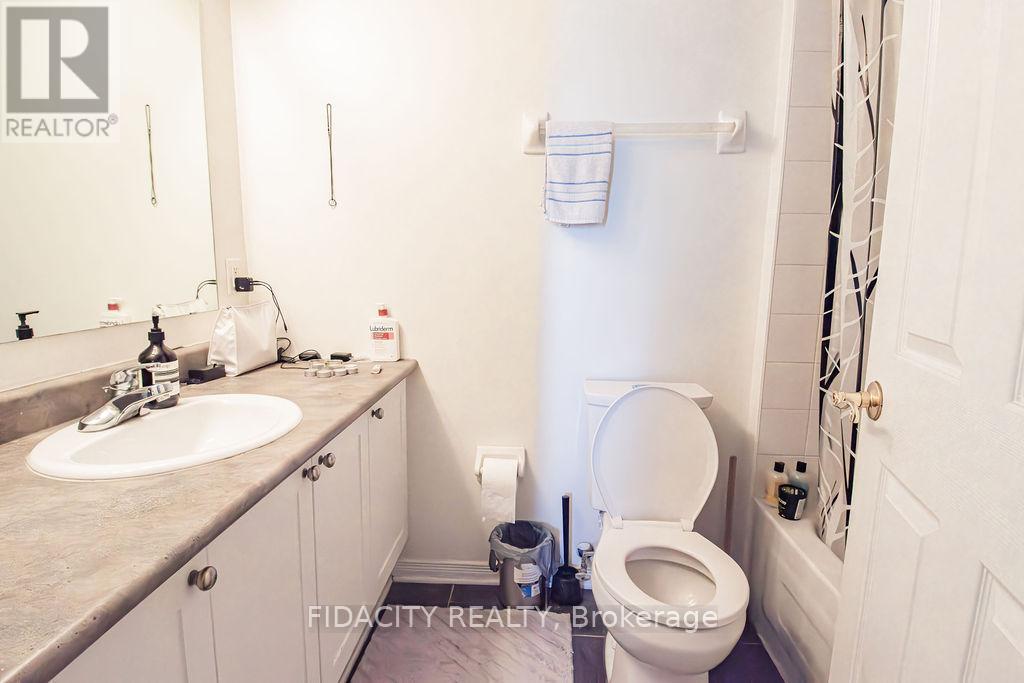Photo 8 of 5 C 310 Central Park Drive, Ottawa ON
