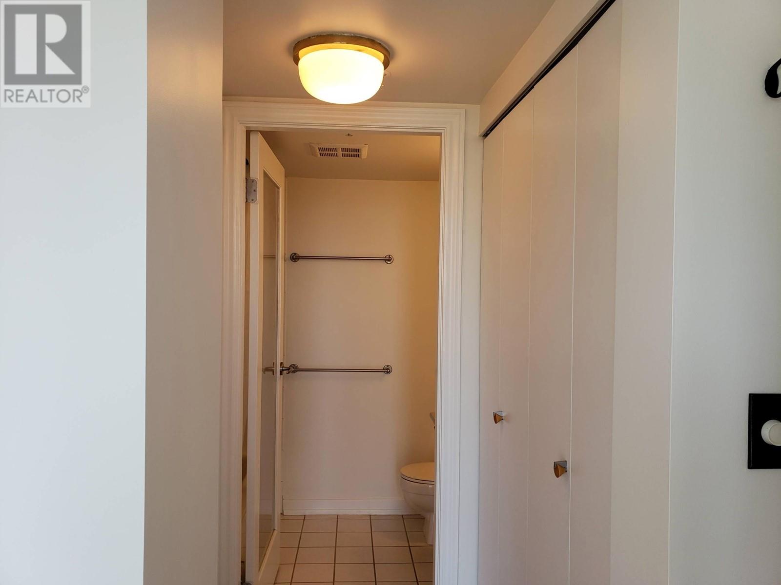 Photo 15 of 601 907 Beach Avenue, Vancouver BC