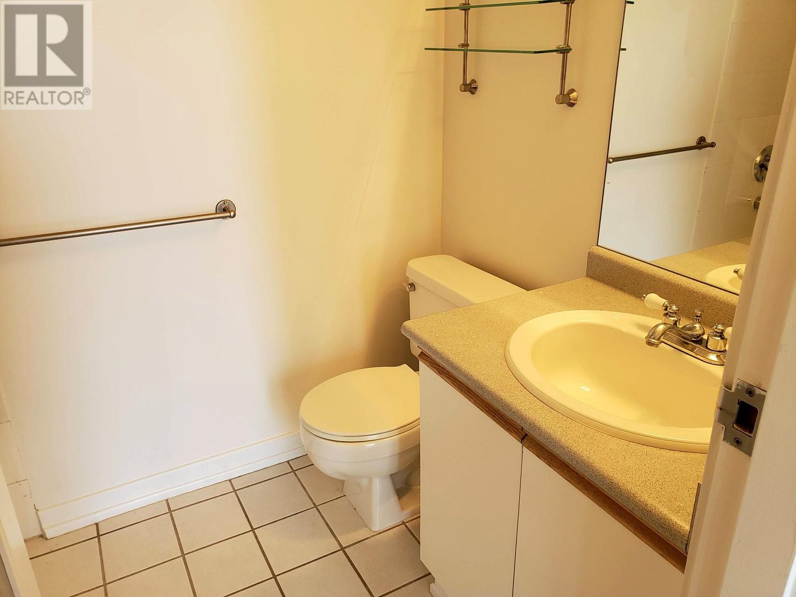 Photo 16 of 601 907 Beach Avenue, Vancouver BC