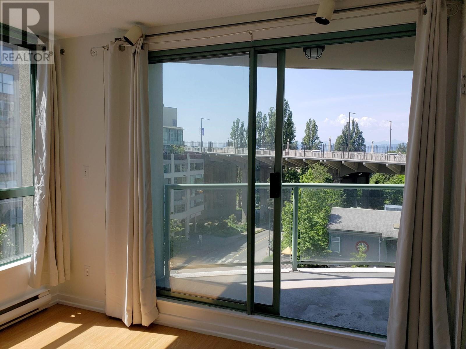 Photo 22 of 601 907 Beach Avenue, Vancouver BC