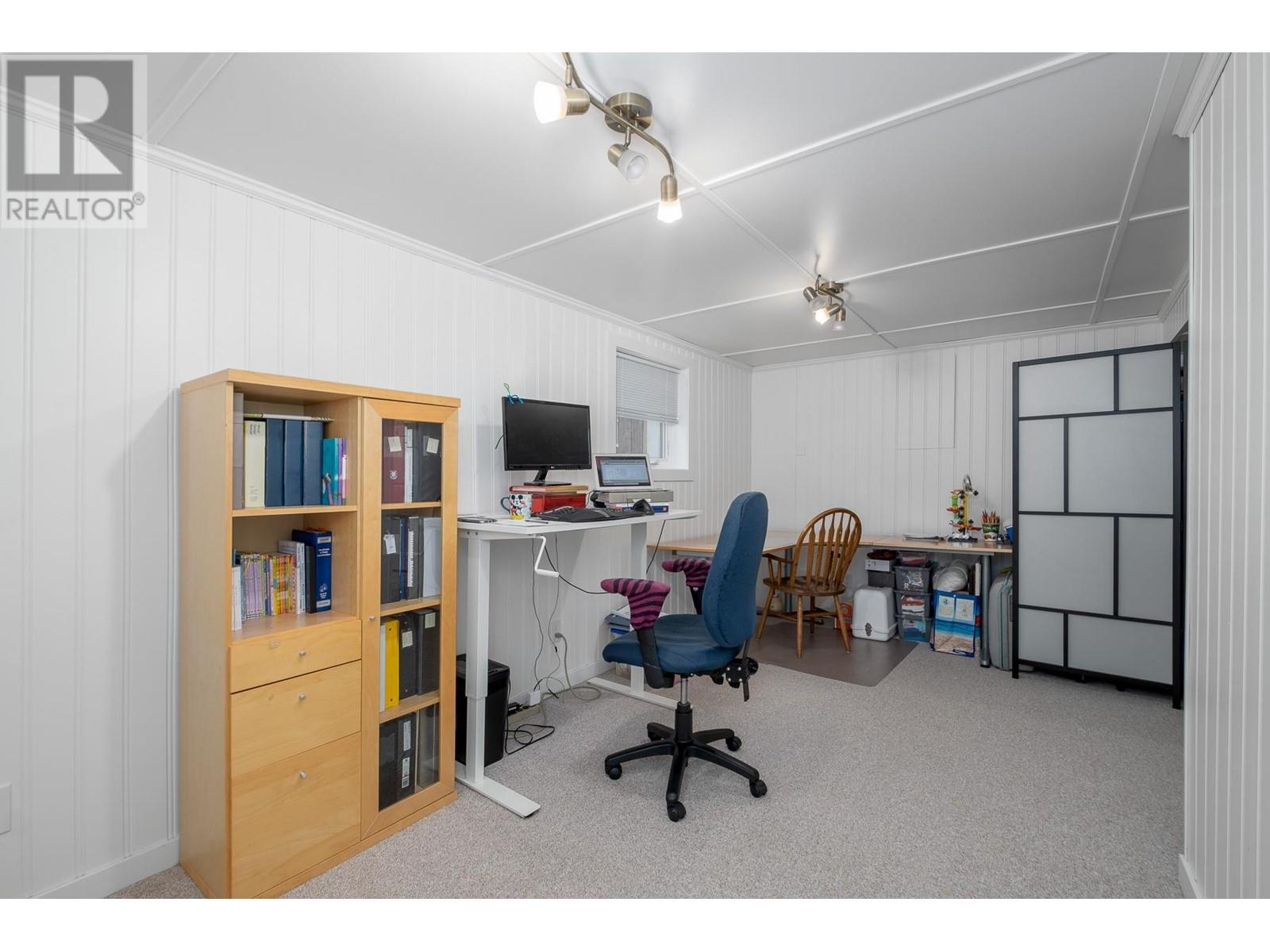 Photo 12 of 930 E 40th Avenue, Vancouver BC