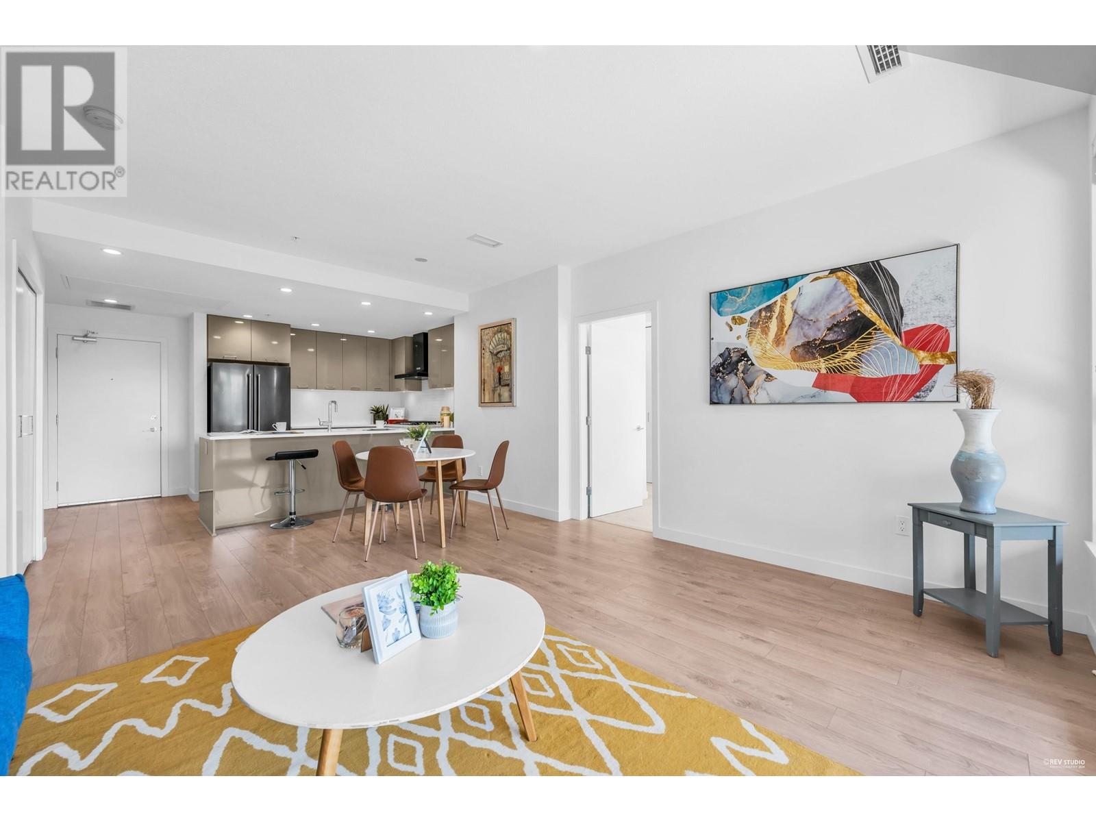 Photo 15 of 316 3581 Ross Drive, Vancouver BC