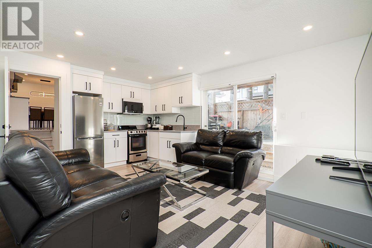 615 ALLISON PLACE, New Westminster