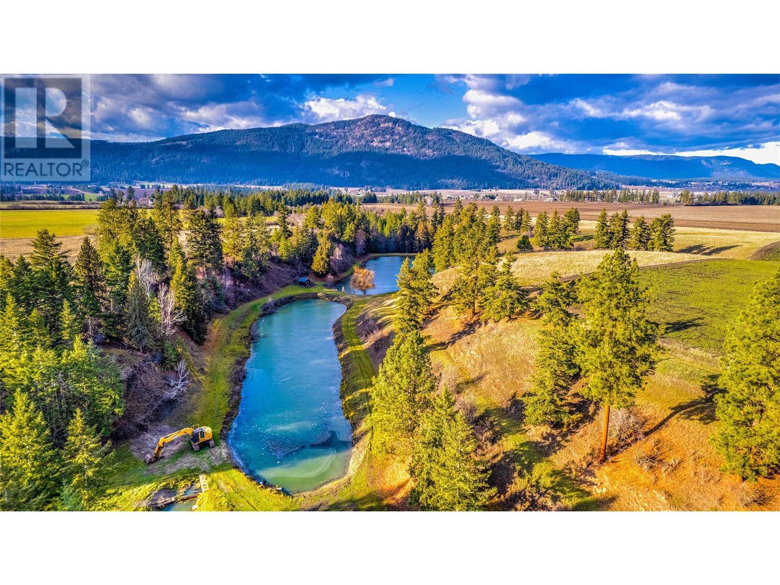 1829 Pleasant Valley Road, Armstrong