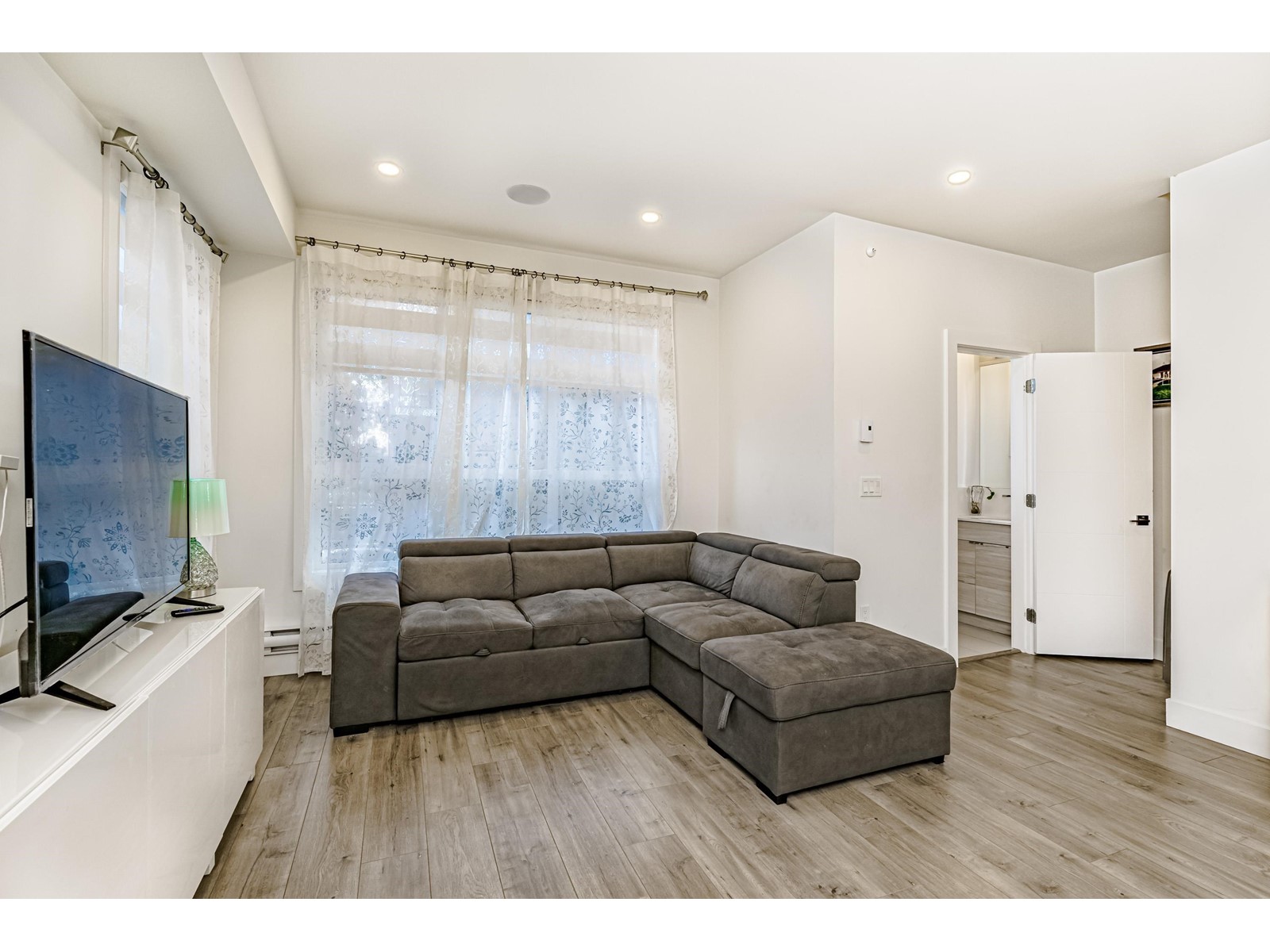Photo 10 of 71 7177 194 A Street Street, Surrey BC