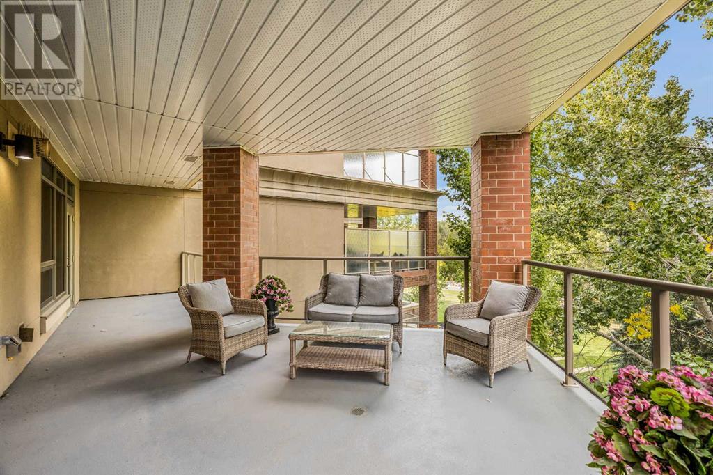 Single Family House for Sale in   Princeton Way SW Eau Claire Calgary 