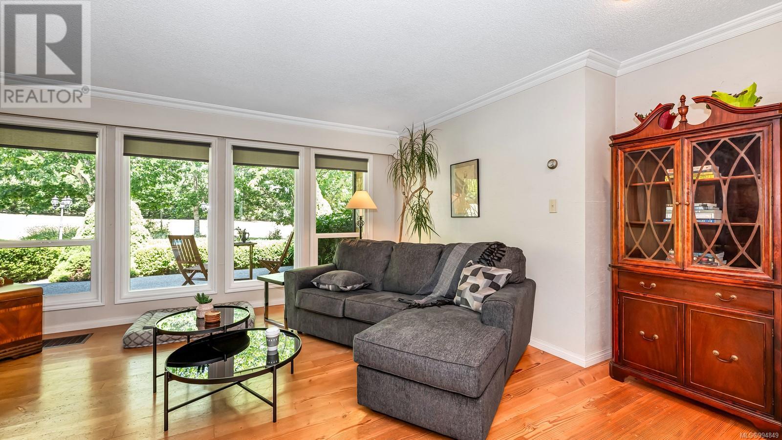 1176 Shawnigan-Mill Bay Rd, Mill Bay