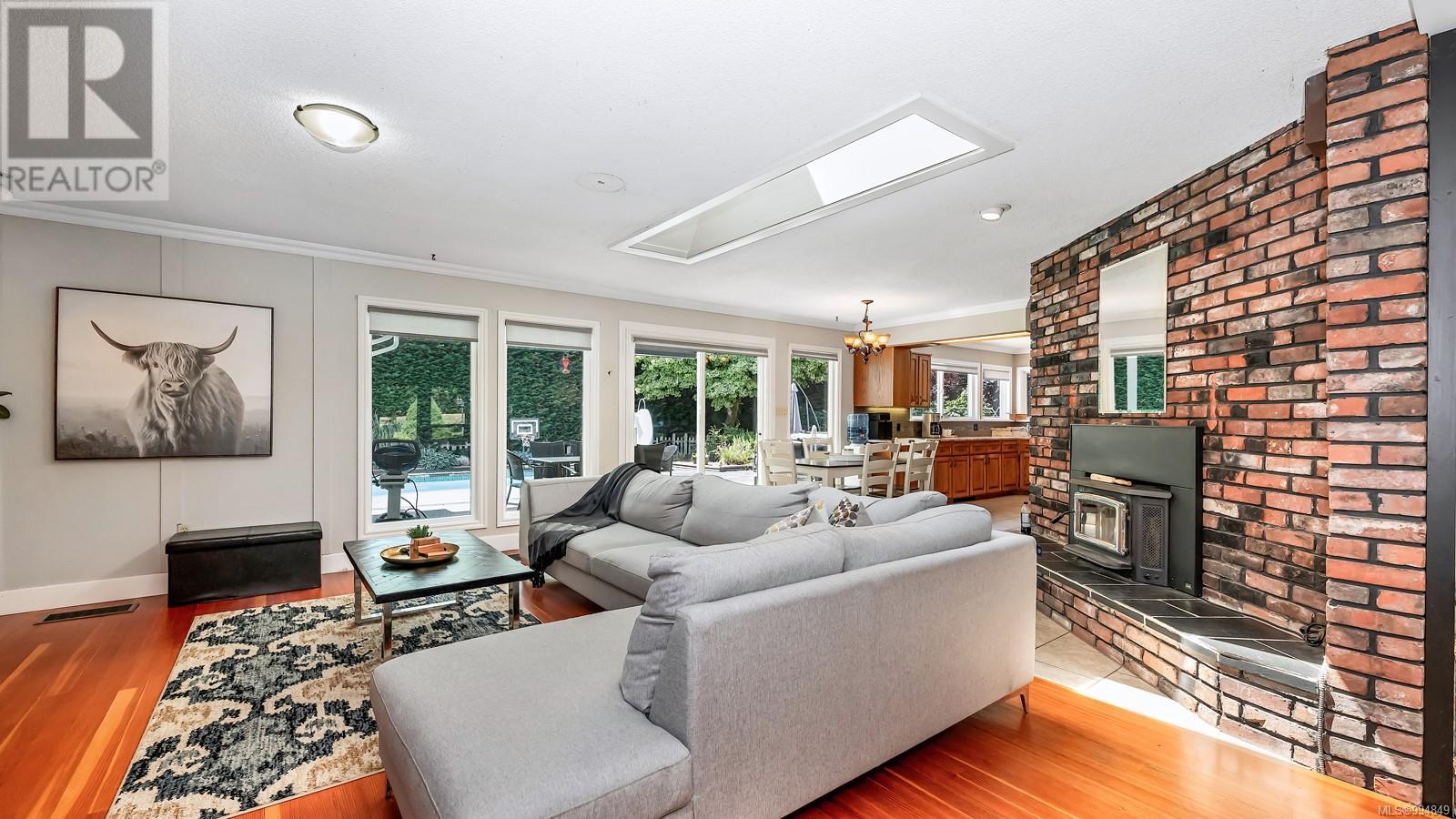 1176 Shawnigan-Mill Bay Rd, Mill Bay
