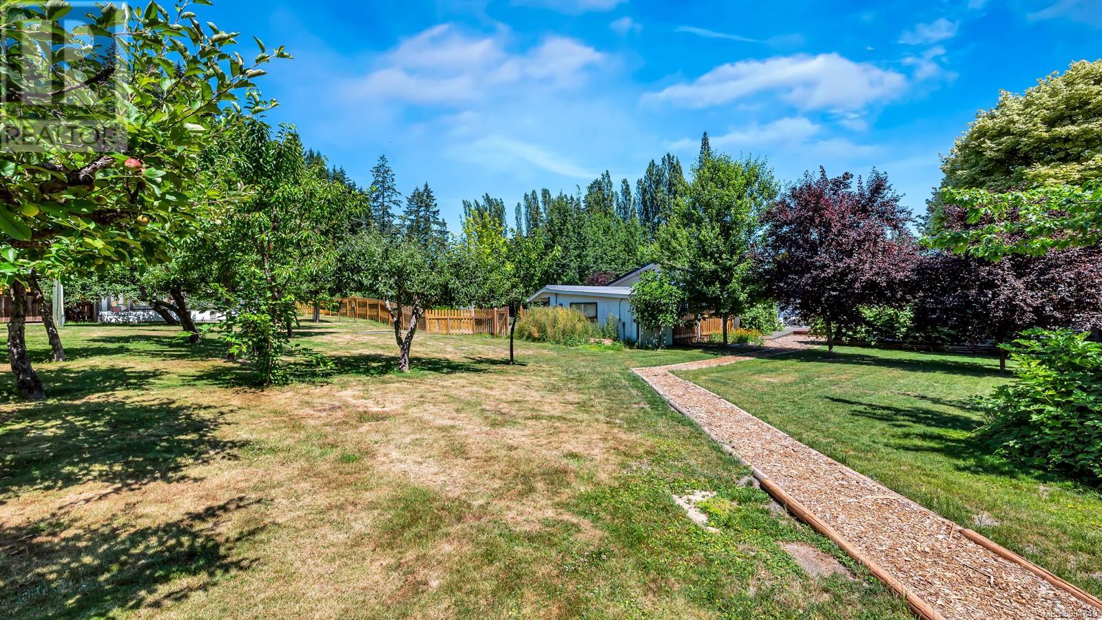 1176 Shawnigan-Mill Bay Rd, Mill Bay