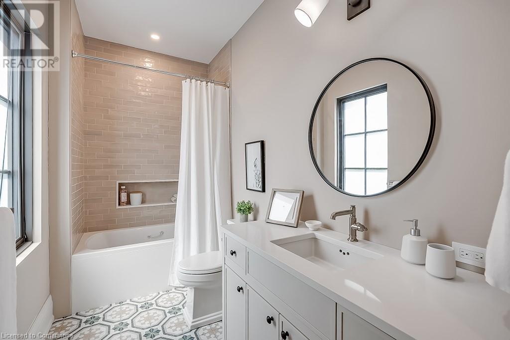 Photo 30 of 3093 Princess Boulevard, Burlington ON