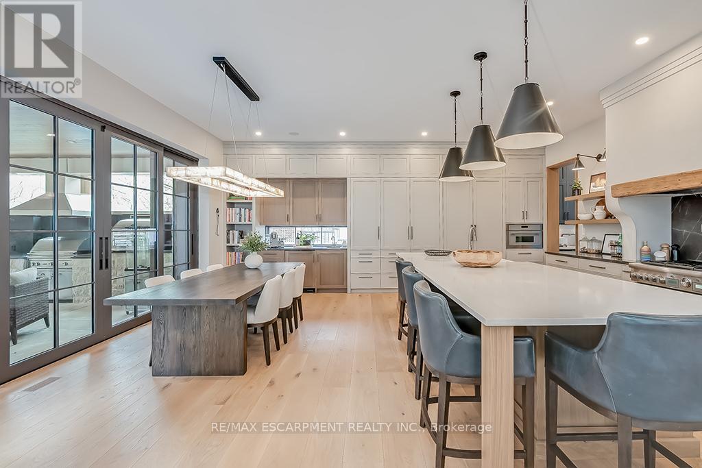 Photo 10 of 3093 Princess Boulevard, Burlington ON