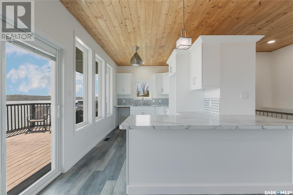 Photo 8 of 1501 Willow Avenue, Saskatchewan Beach SK