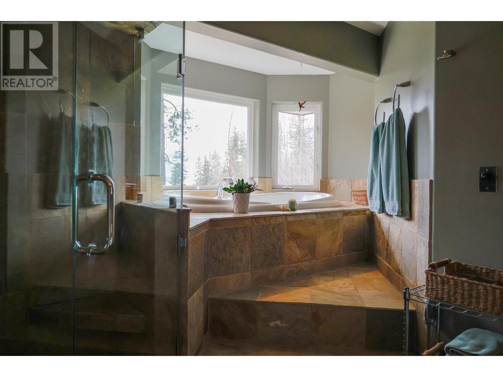 3071 HEDDLE Road, Nelson