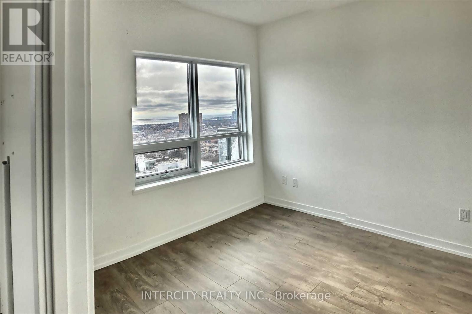 Photo 4 of 2504 1410 Dupont Street, Toronto ON