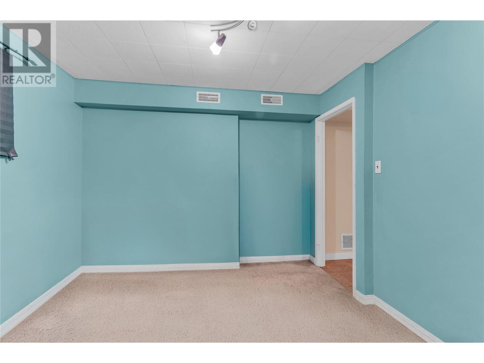  1270 Houghton Road, Kelowna