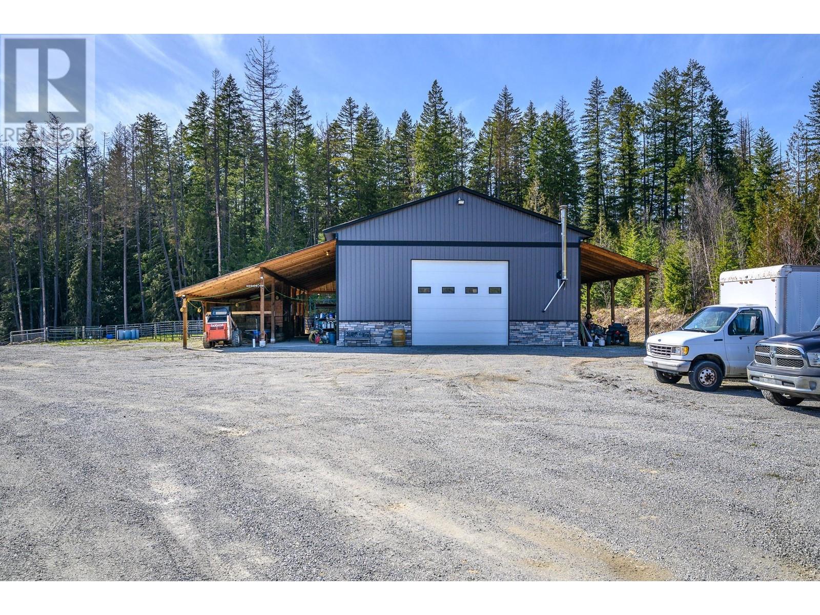  1050 Mallory Road, Enderby