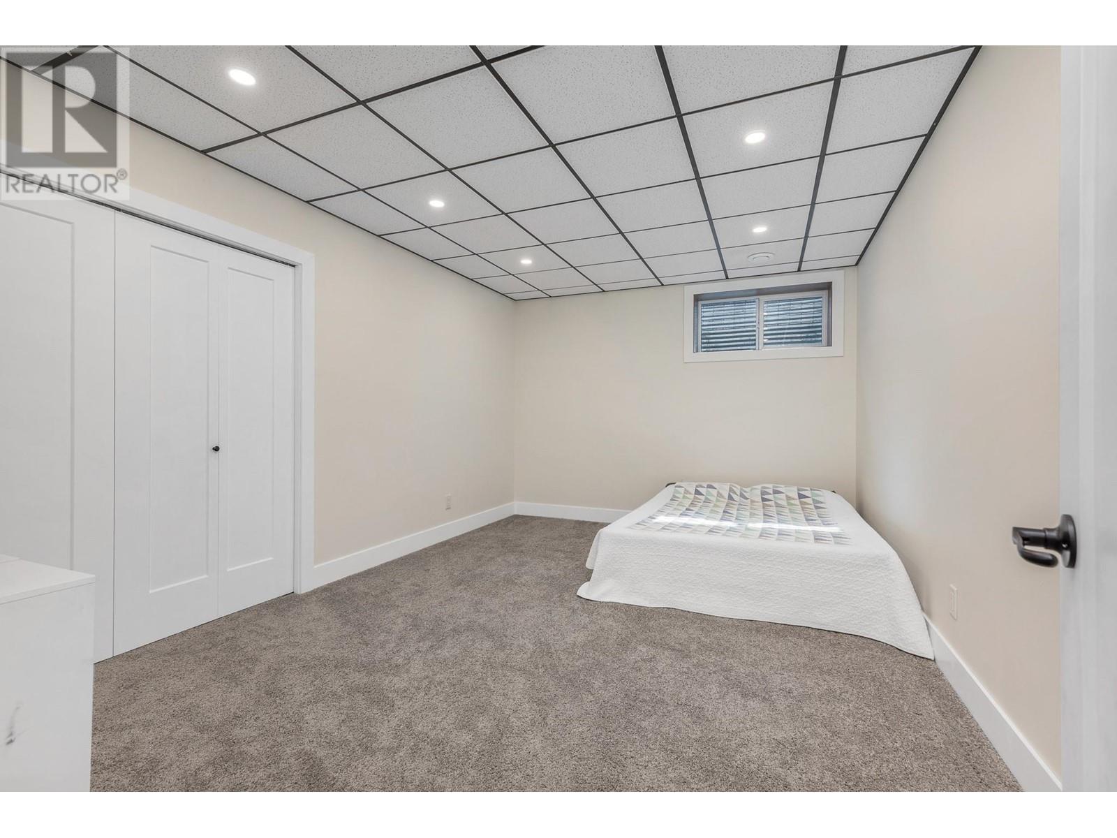  1050 Mallory Road, Enderby