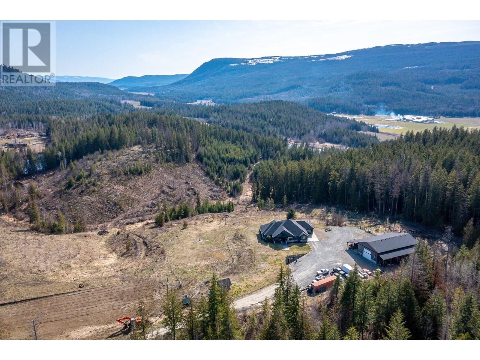  1050 Mallory Road, Enderby